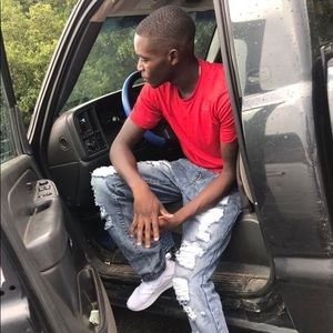 Meet your Posher, Devin